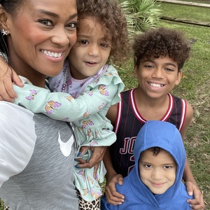 Team Page: Happy helpers  